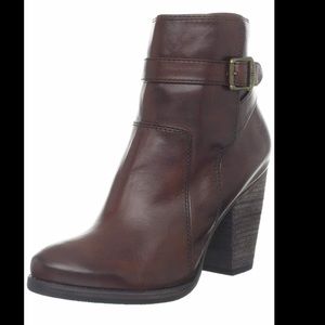 BNIB Frye Patty Riding Bootie